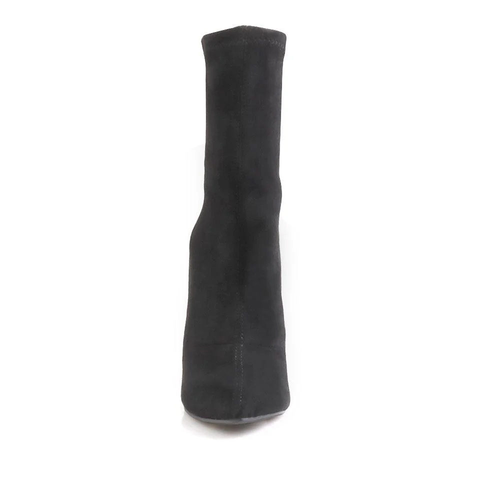 Maxim - Image 10