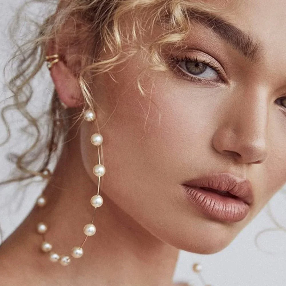 Roleir Earrings - Image 2